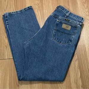 Wrangler George Strait Cowboy Cut Men’s 38x32 (36x31) Straight Fit Jeans Blue